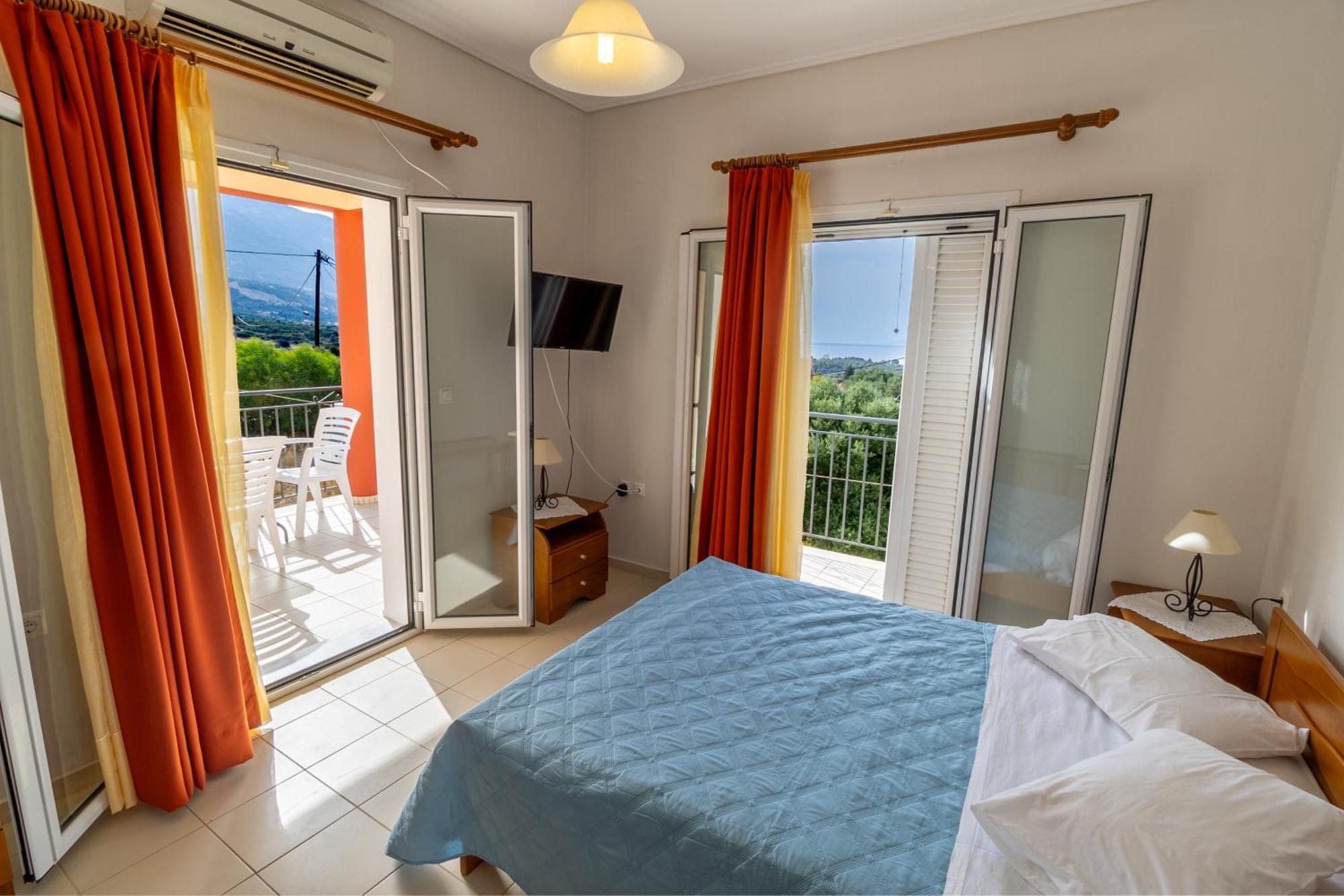 Apartments Thekla Karavados Ngoại thất bức ảnh