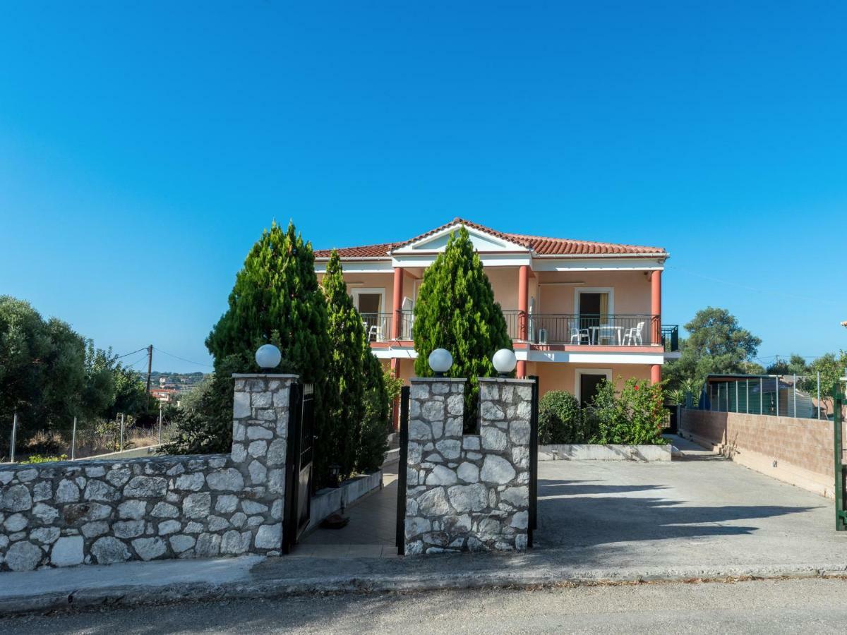 Apartments Thekla Karavados Ngoại thất bức ảnh