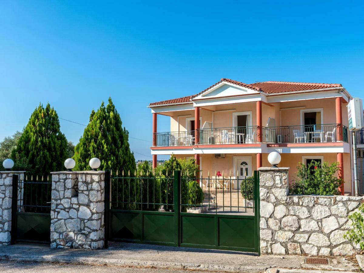 Apartments Thekla Karavados Ngoại thất bức ảnh